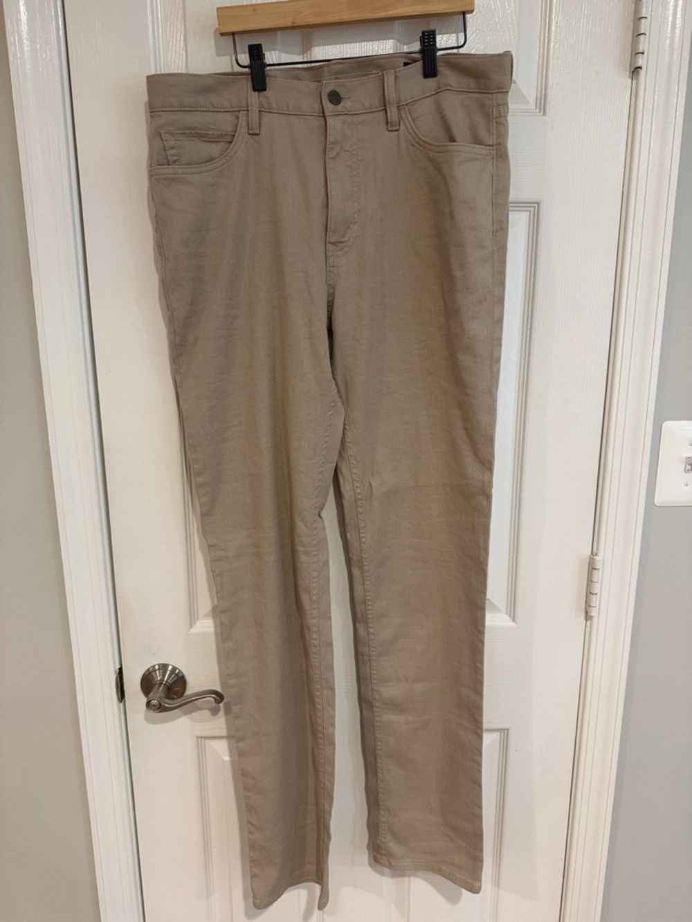 Banana Republic Men's Tan Linen Traveler Casual Pants